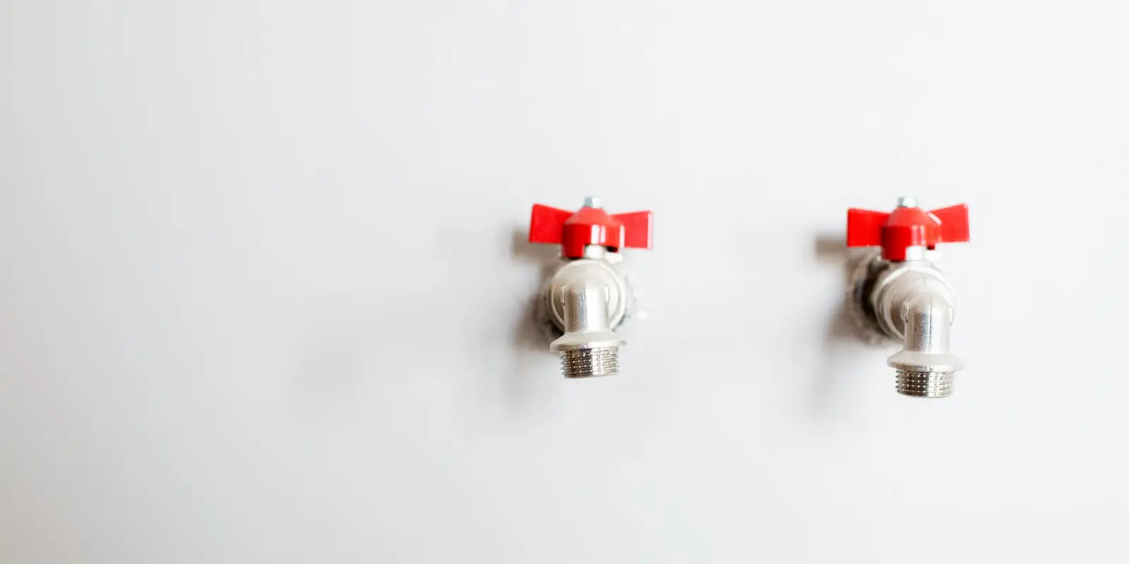 Residential plumbing in Miami: faucet shut-off valves
